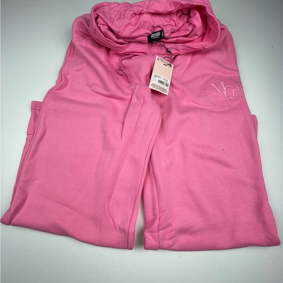 MATERNITY WIDE LEG JOGGER EME
MISS-GUIDED
PINK - Picture 6 of 8